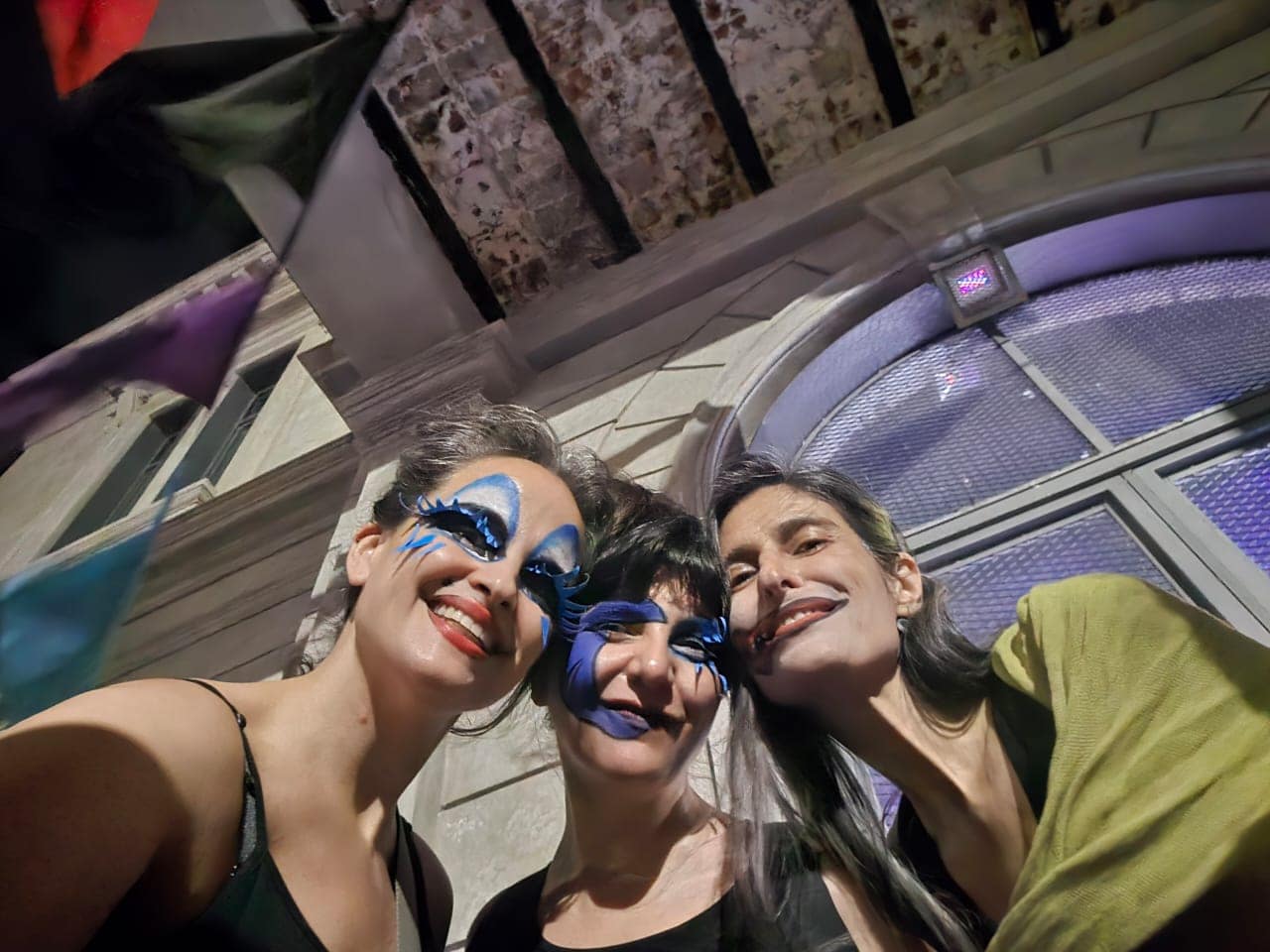 La Escuela de Carnaval de “El Birri”: territorio, comunidad, y el pequeño-gran aporte del maquillaje artístico